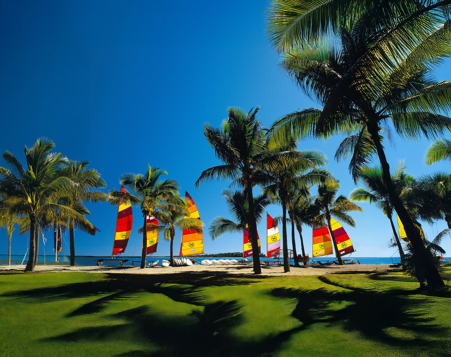 Customizable Photo Book – Stunning Hardcover with 32 Pages for Lasting Memories